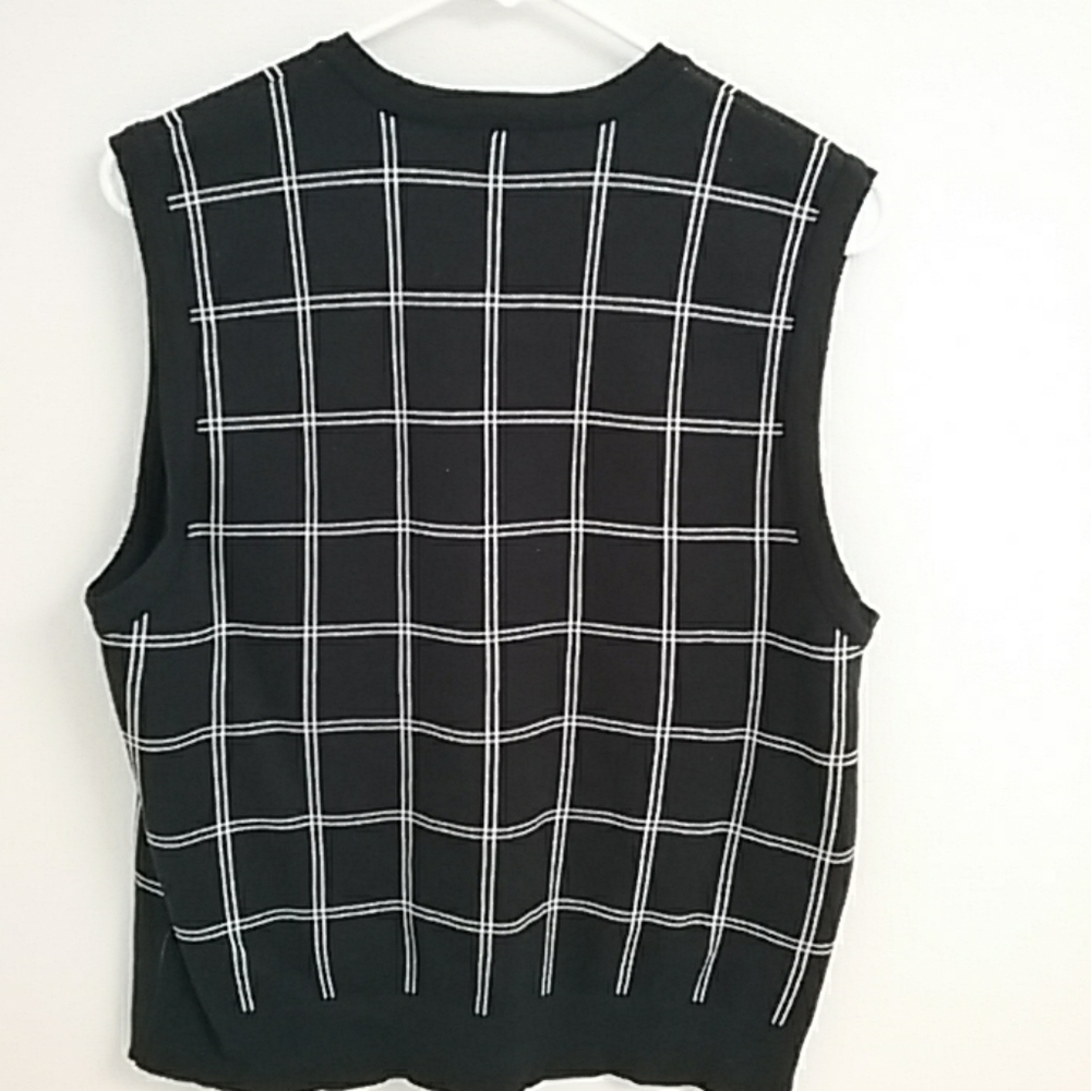 Vest - Picture 2 of 2